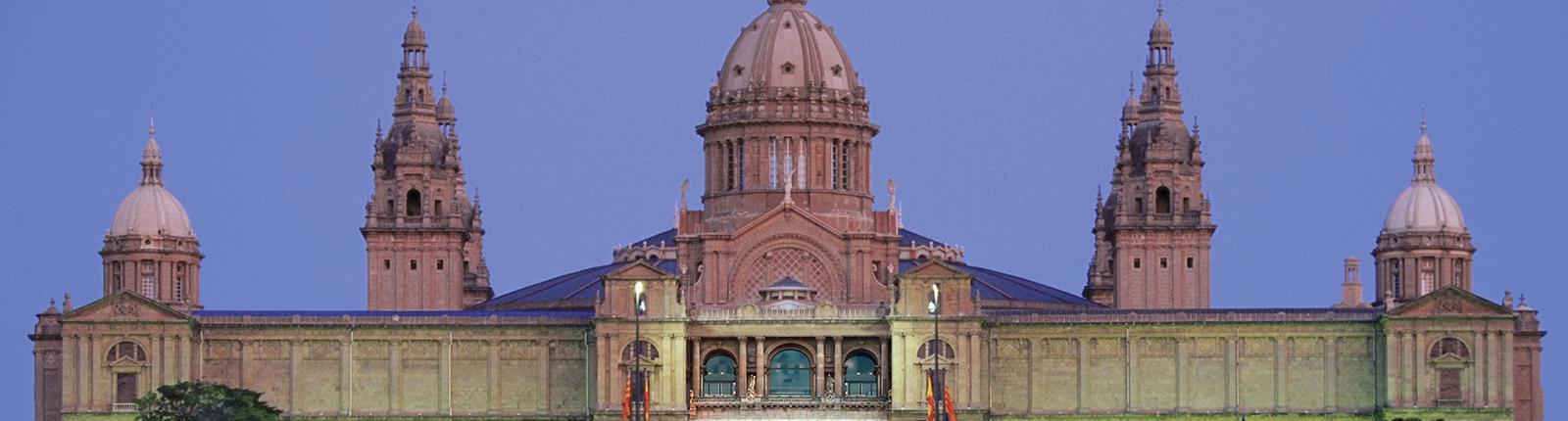 Museu Nacional d´Art de Catalunya at dusk in Barcelona, Spain
