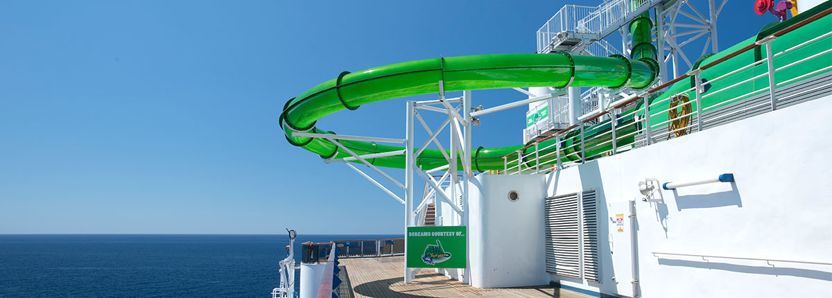 Green Thunder Waterslide - Waterpark Onboard Carnival