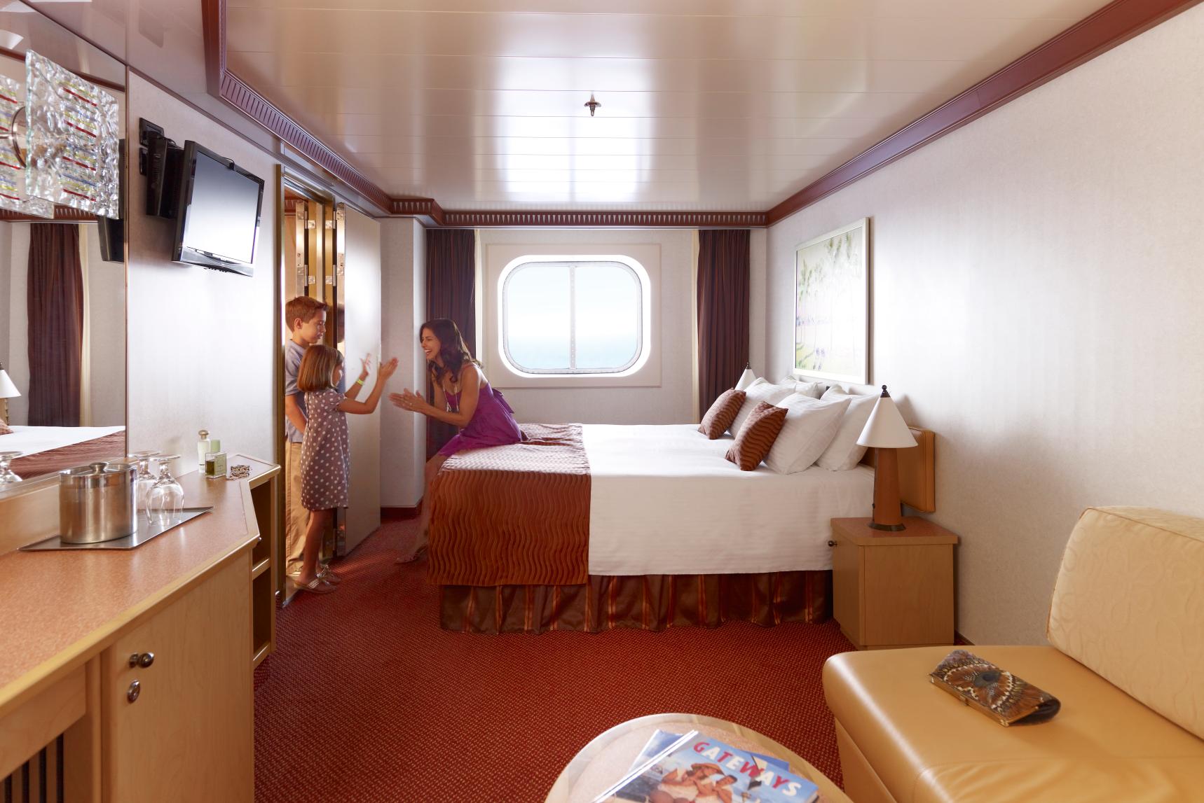 carnival cruise rooms for 4